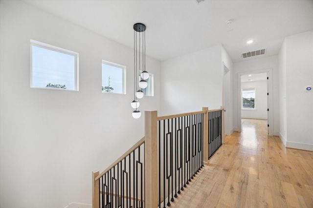 1419 Candlelight Lane, Houston, TX 77018