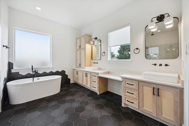 1419 Candlelight Lane, Houston, TX 77018