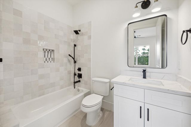 1419 Candlelight Lane, Houston, TX 77018