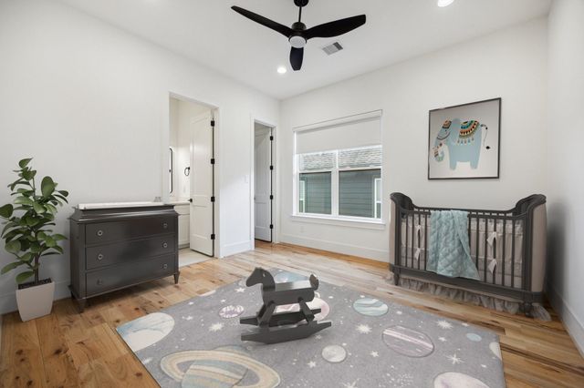 1419 Candlelight Lane, Houston, TX 77018