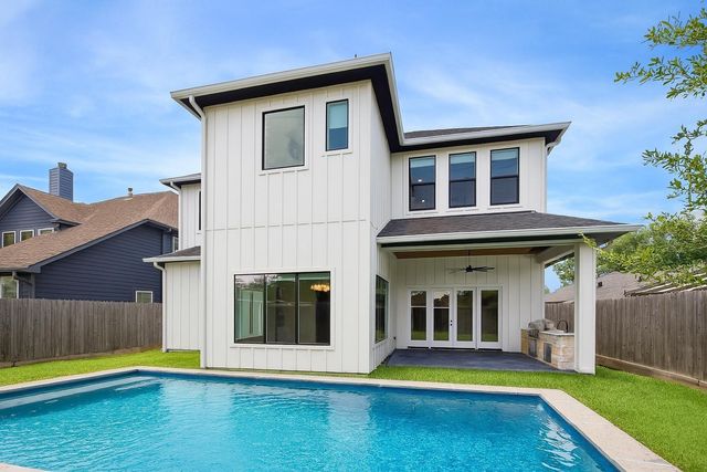 1419 Candlelight Lane, Houston, TX 77018