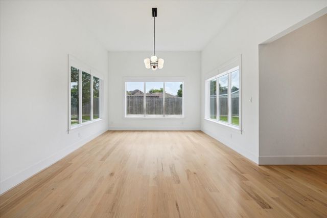1419 Candlelight Lane, Houston, TX 77018