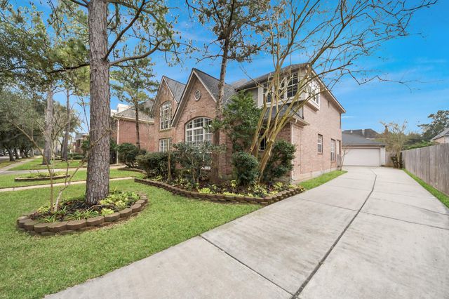 4418 Bermuda Drive, Sugar Land, TX 77479