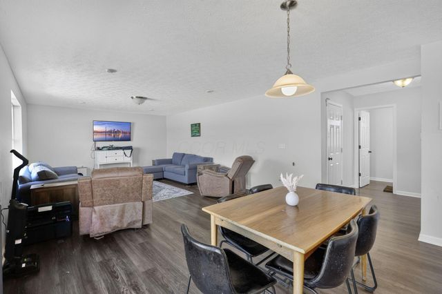 202 Baltimore Somerset Road NE, Baltimore, OH 43105