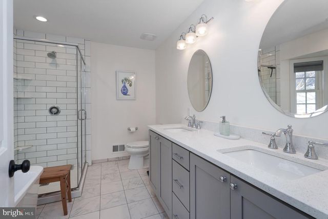 10 WYCKOFF DR, Pennington, NJ 08534