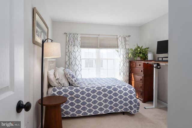 10 WYCKOFF DR, Pennington, NJ 08534