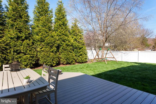 10 WYCKOFF DR, Pennington, NJ 08534