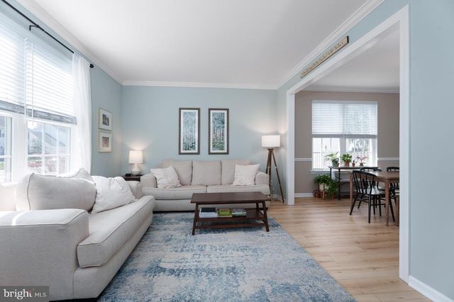 10 WYCKOFF DR, Pennington, NJ 08534