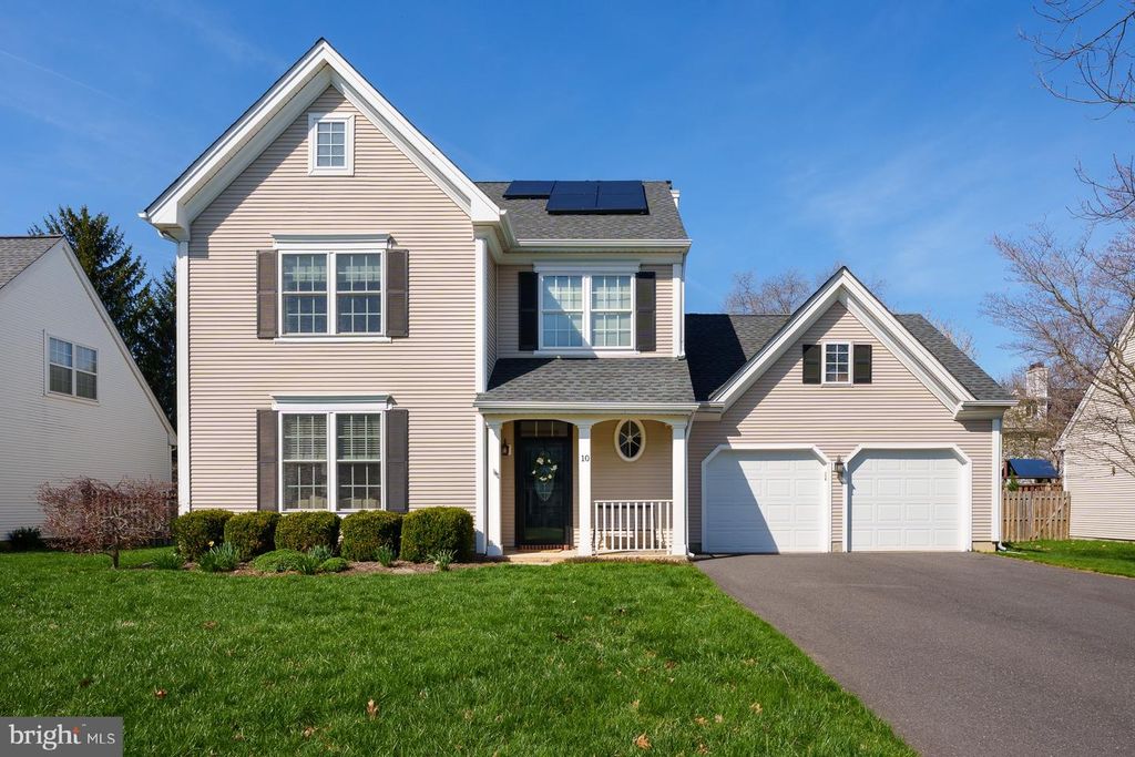 10 WYCKOFF DR, Pennington, NJ 08534