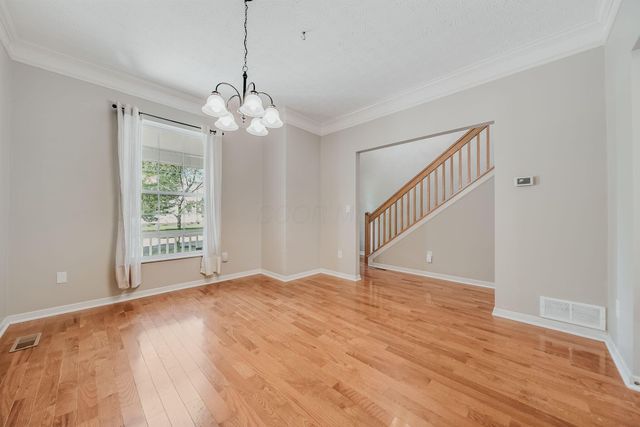 4294 Greensbury Drive, New Albany, OH 43054