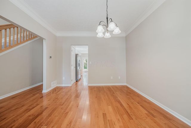 4294 Greensbury Drive, New Albany, OH 43054