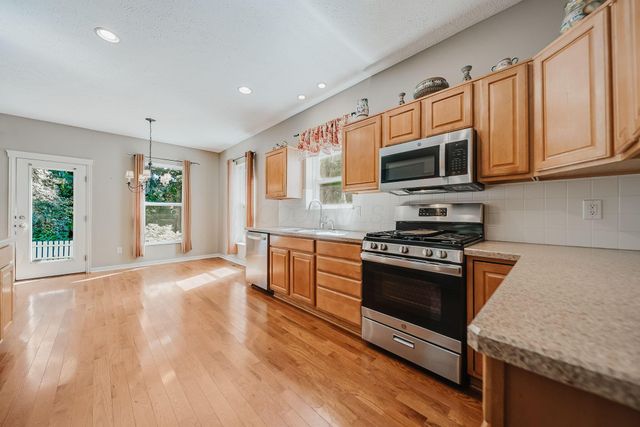 4294 Greensbury Drive, New Albany, OH 43054