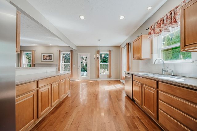 4294 Greensbury Drive, New Albany, OH 43054