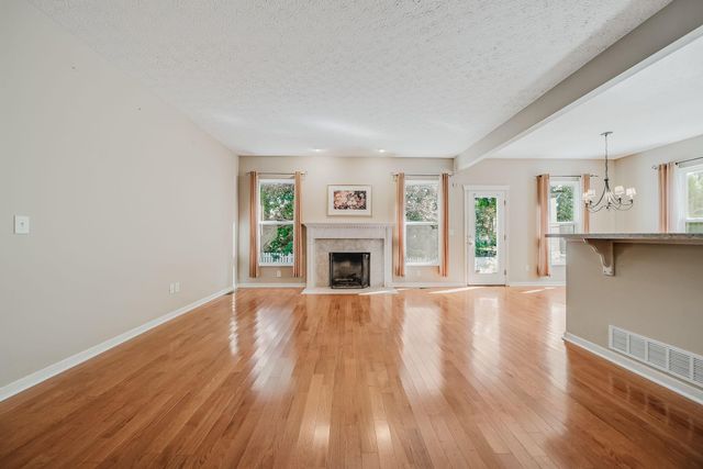 4294 Greensbury Drive, New Albany, OH 43054