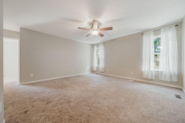 4294 Greensbury Drive, New Albany, OH 43054
