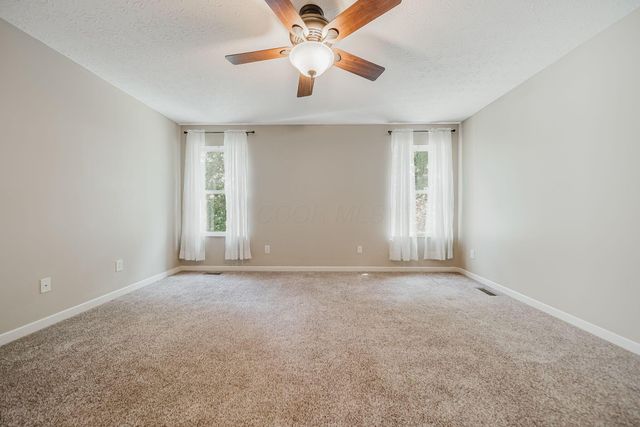 4294 Greensbury Drive, New Albany, OH 43054