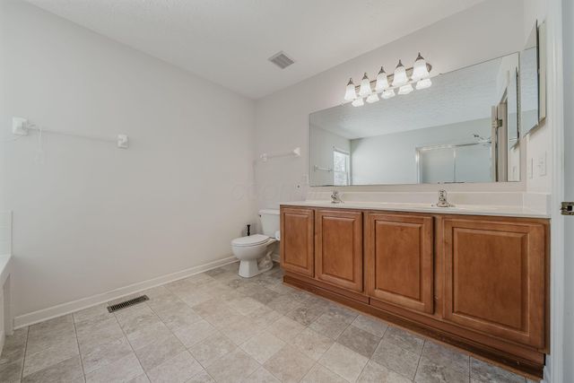 4294 Greensbury Drive, New Albany, OH 43054