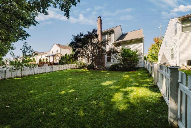 4294 Greensbury Drive, New Albany, OH 43054