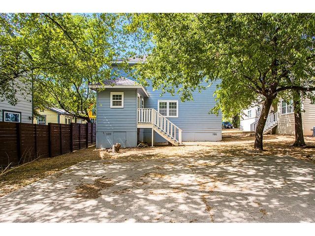 2115 E 18th ST B, Austin, TX 78702