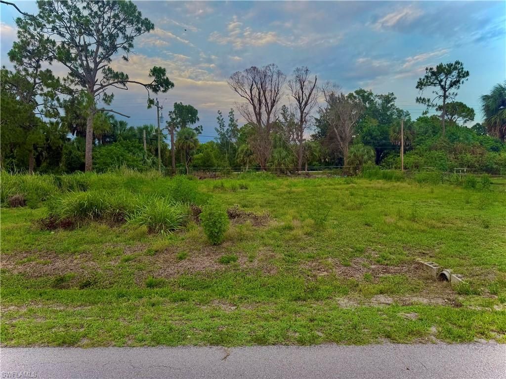 8259 Marx DR, NORTH FORT MYERS, FL 33917 — exterior
