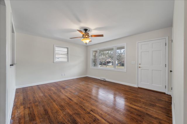 2213 Pinehurst Avenue, Charleston, SC 29414