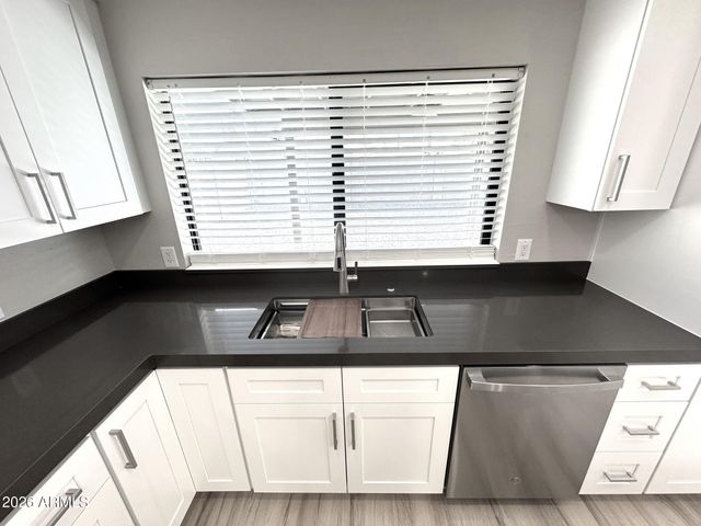 931 W POSADA Avenue, Mesa, AZ 85210