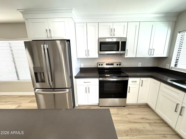 931 W POSADA Avenue, Mesa, AZ 85210