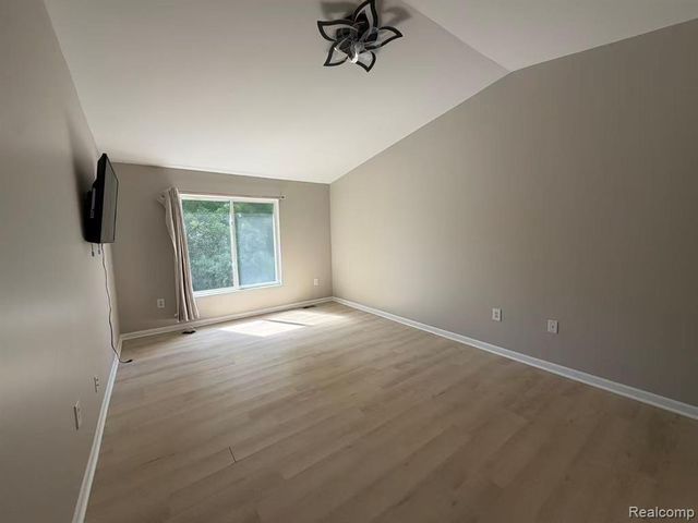 758 Sandalwood Drive, Troy, MI 48085