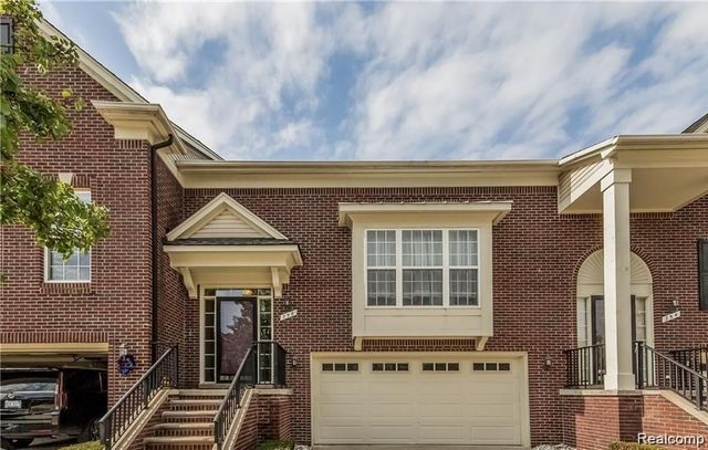 758 Sandalwood Drive, Troy, MI 48085