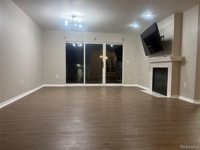 758 Sandalwood Drive, Troy, MI 48085