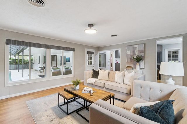 1742 GAY DRIVE, Orlando, FL 32803