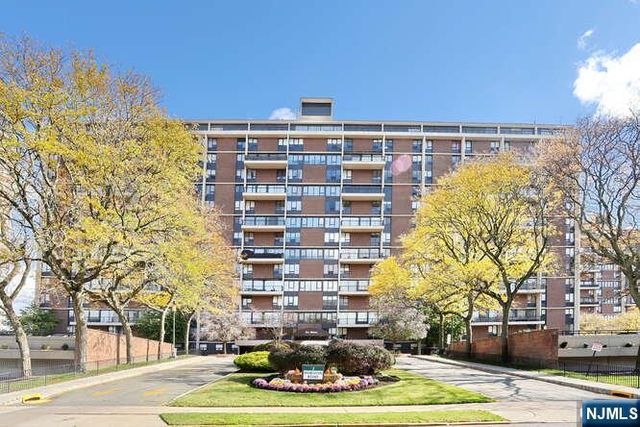 2 Horizon Road 404, Fort Lee, NJ 07024