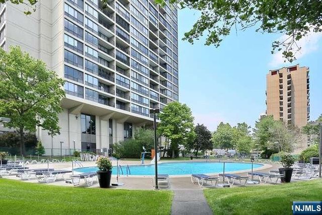 2 Horizon Road 404, Fort Lee, NJ 07024