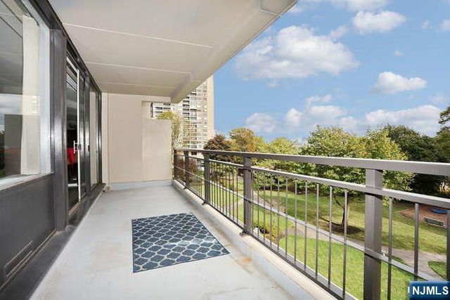 2 Horizon Road 404, Fort Lee, NJ 07024