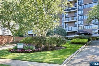 2 Horizon Road 404, Fort Lee, NJ 07024