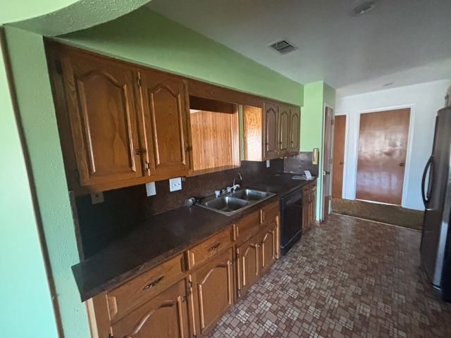 134 Hollie Drive, Red Oak, TX 75154