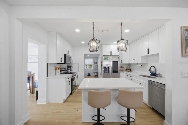 4681 55TH AVENUE N, St Petersburg, FL 33714