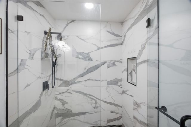 4681 55TH AVENUE N, St Petersburg, FL 33714