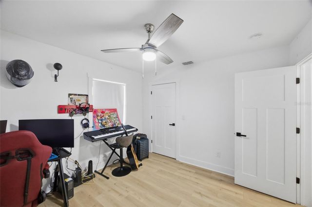 4681 55TH AVENUE N, St Petersburg, FL 33714