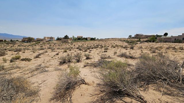 6824 Chapingo Road NE, Rio Rancho, NM 87144