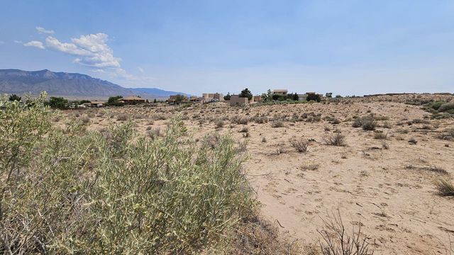 6824 Chapingo Road NE, Rio Rancho, NM 87144