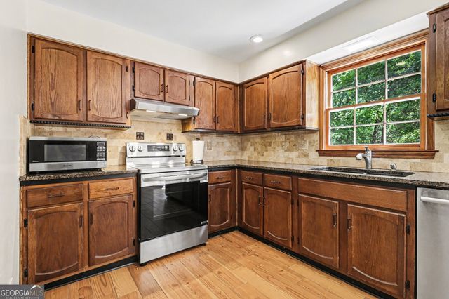 993 Coach House Drive, Tucker, GA 30084