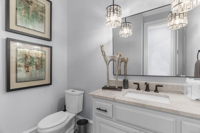 2222 Worthington Street, Dallas, TX 75204