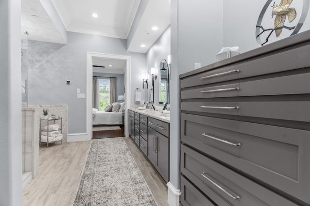 2222 Worthington Street, Dallas, TX 75204