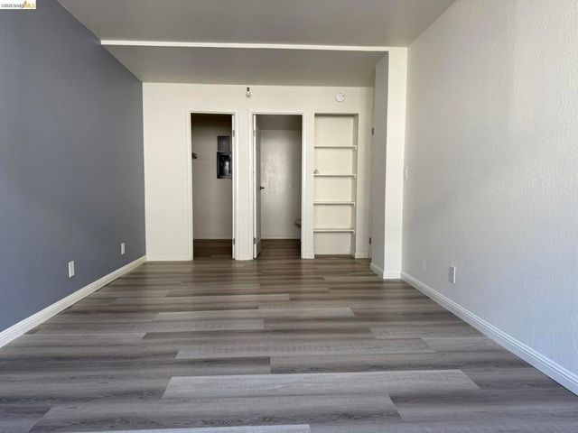 801 801 Franklin St 205, Oakland, CA 94607