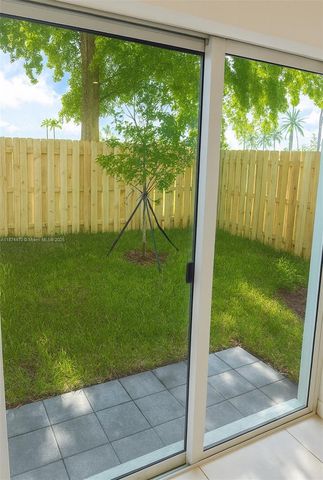 1785 SE 27th Rd, Homestead, FL 33035