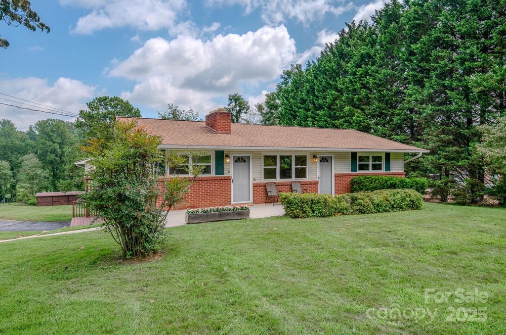 26 Big Cove Road, Candler, NC 28715