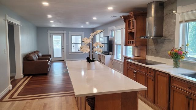 891 Granite St, Braintree, MA 02184