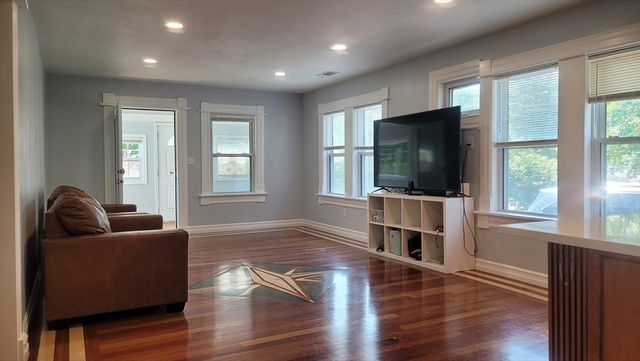 891 Granite St, Braintree, MA 02184