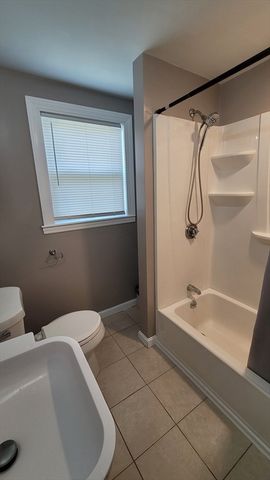 891 Granite St, Braintree, MA 02184